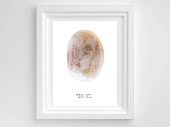 What are the Natural & Psychic Attributes of Healing Crystals 42 Moonstone